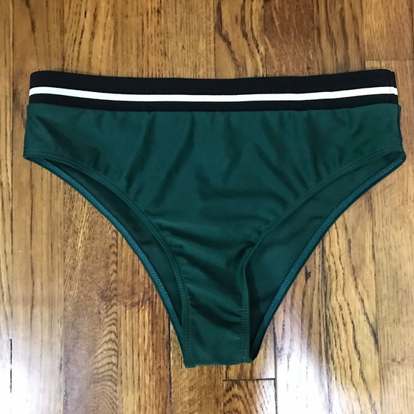 90's Inspired Green Bikini - Picture 4 of 4